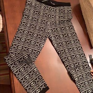 Girls patterned leggings